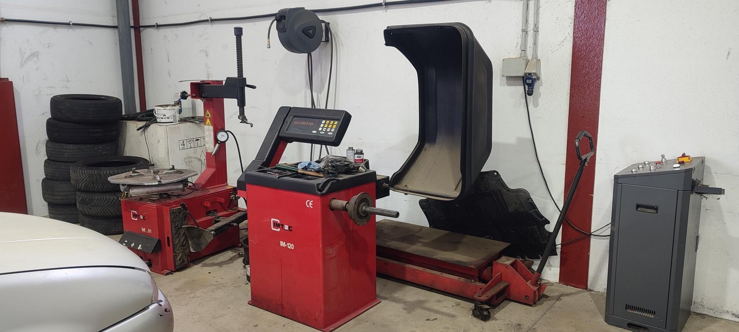 Galeria taller Autoreparaciones CR 10