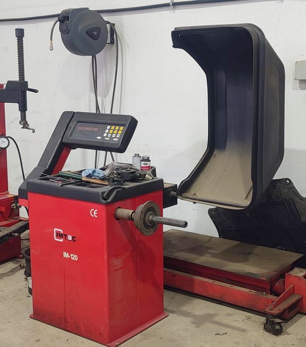 Galeria taller Autoreparaciones CR 11