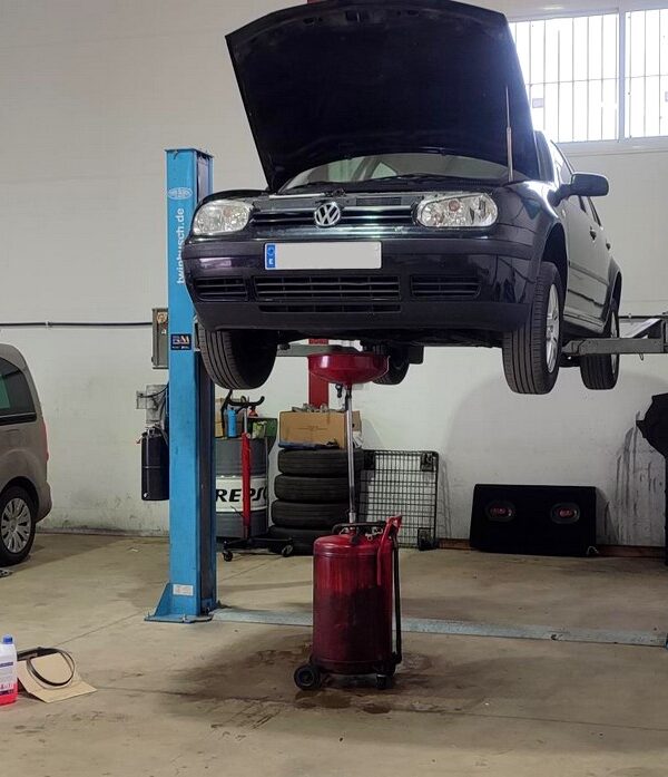 Galeria taller Autoreparaciones CR (12)