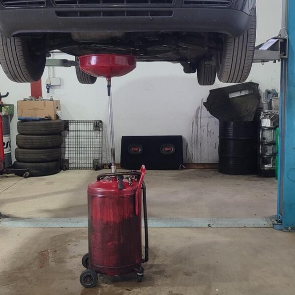 Galeria taller Autoreparaciones CR 9 600x600